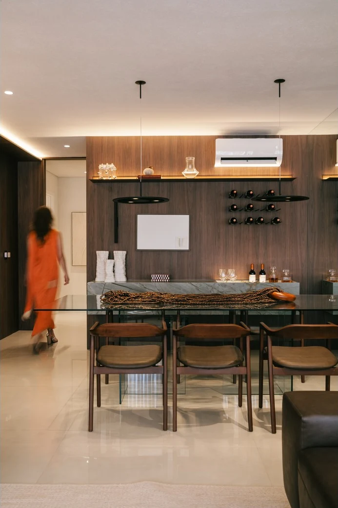 Ambiente residencial em fotografia real do acervo Equipe One